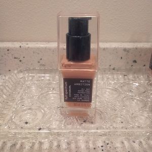 Full Spectrum Matte Foundation